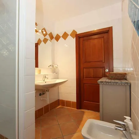 Le Dimore Di Via Massimo D'azeglio * La Maddalena (Sassari)